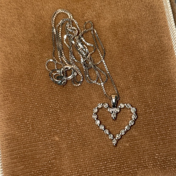Solid Stamped 14K White Gold Natural Diamond Heart Pendant Box Chain Necklace - Picture 9 of 15